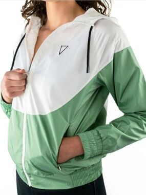 DAE Colorblock Hooded Windbreaker